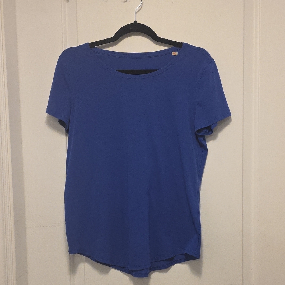 Blue Lululemon Short Sleeve Shirt Size 8, 18" P2P